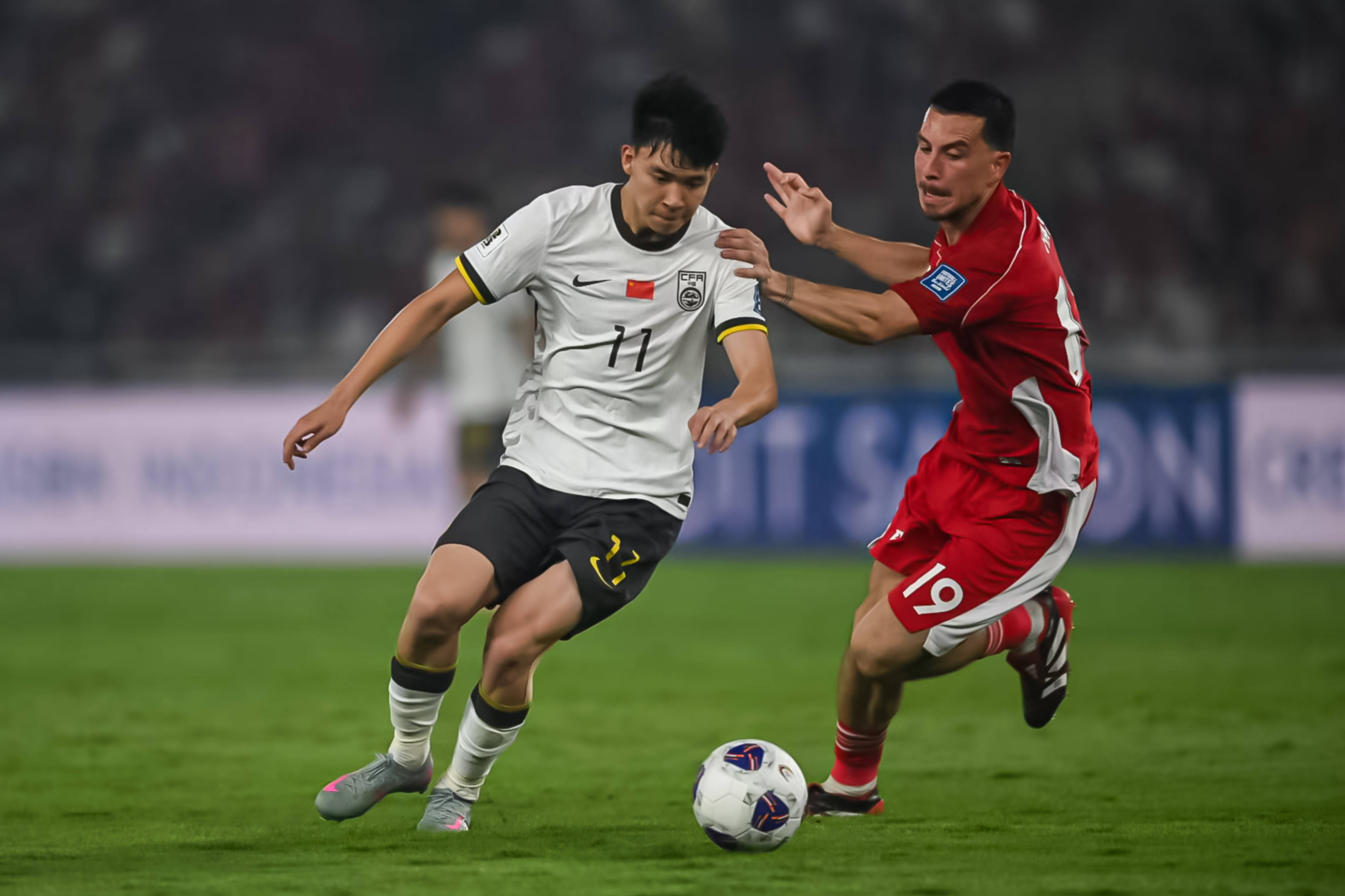 关于国足东亚杯遗珠上海海港2-1逆转深圳李新翔19岁连续3轮中超破门的信息