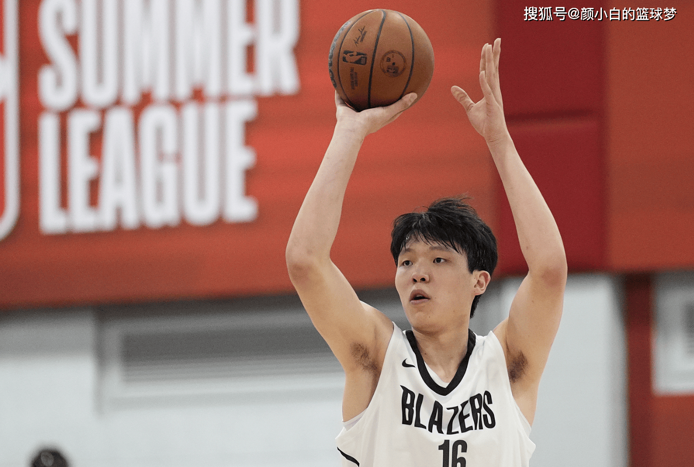 杨瀚森夏联G4再遇新课题被纯小球阵容打到软肋？